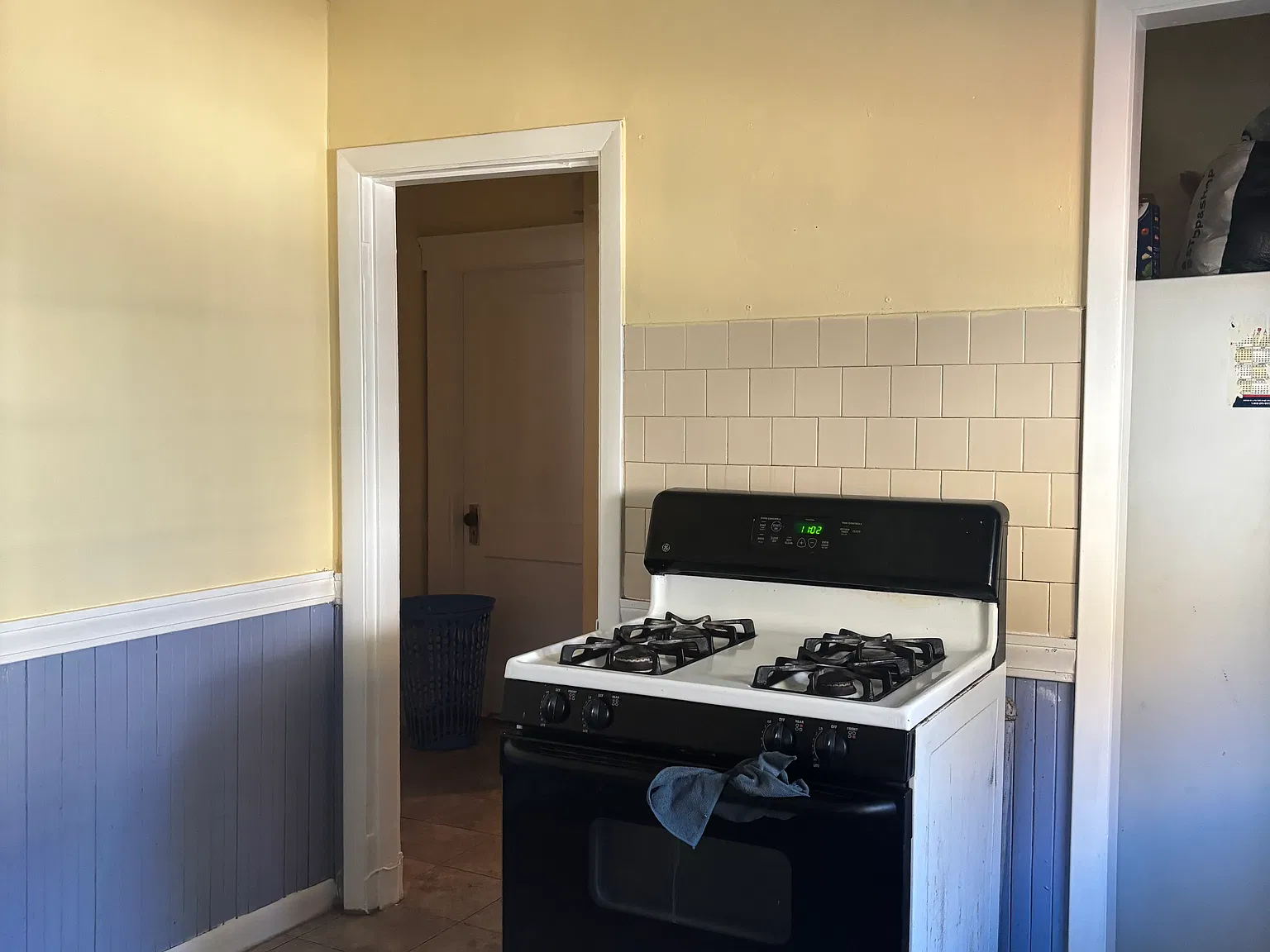 2 bed, 1000 sqft, $2,500 — Photo 4