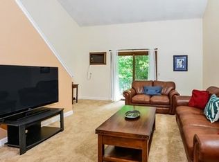 65 Highwood Dr, Franklin, MA 02038