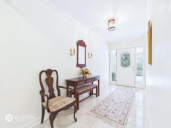 4th image of 731 Mellody Rd