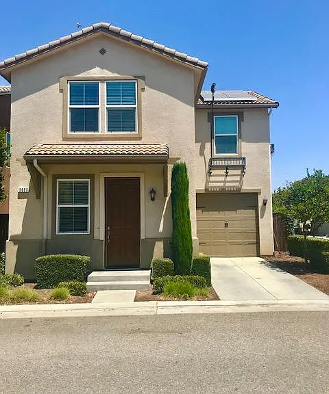 3689 Richmond Ave — Photo 1