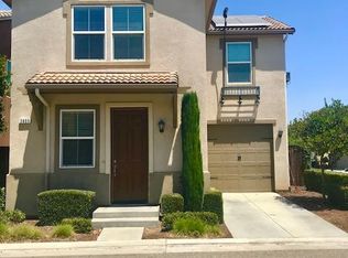 3689 Richmond Ave, Clovis, CA 93619