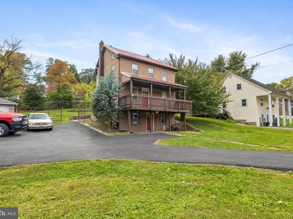 105 E Main St, Windsor, PA 17366