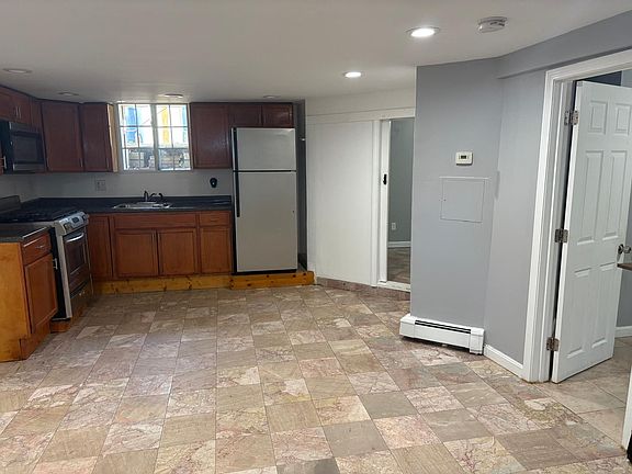 2nd image of 66 Beach St #2