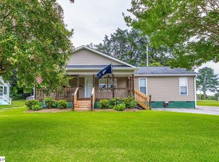 25 Henderson St, Inman, SC 29349
