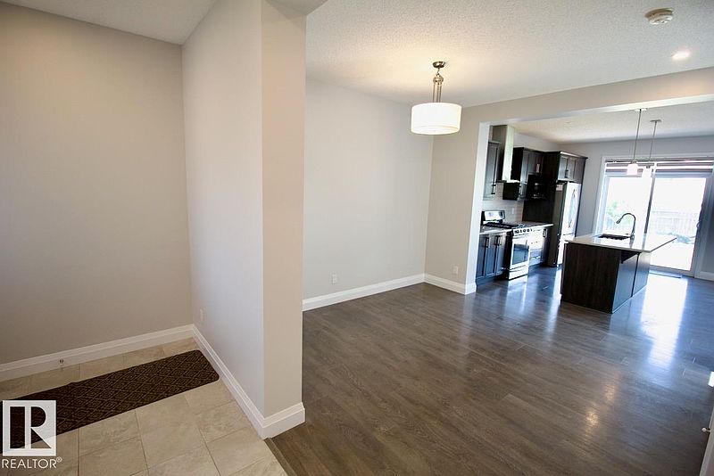Edmonton House for rent - 3 Bedrooms — photo 8