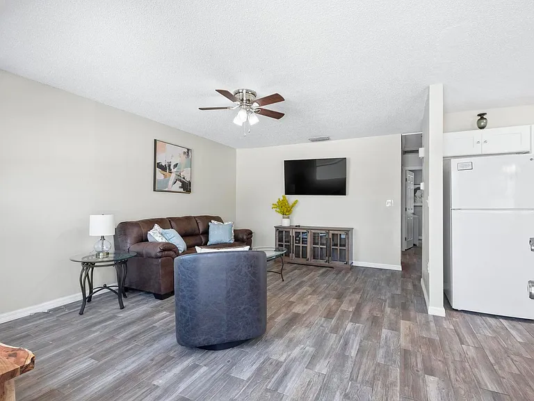 1 Brittany Ln #C — Photo 21