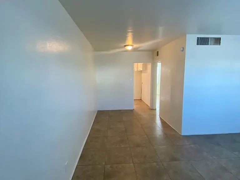 1505 N 15th Ave — Photo 10