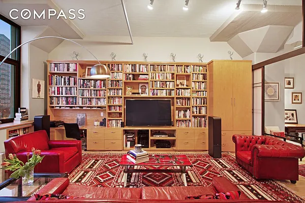 Sold by Compass | media 17