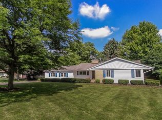 3N341 Timberline Dr, West Chicago, IL
