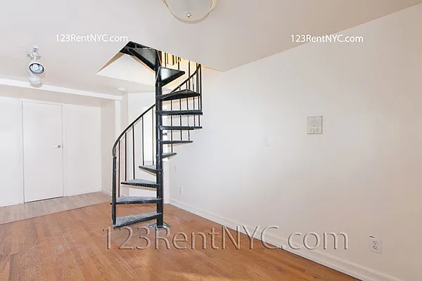 Rented by Chartwell Manhattan Realty | media 22