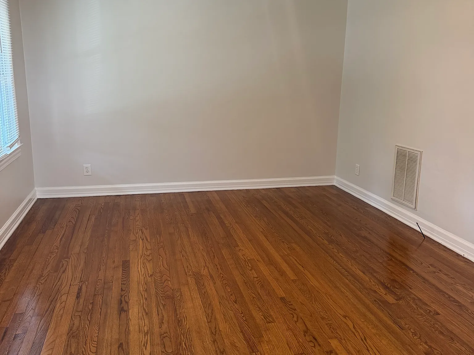 2 bed, 900 sqft, $1,395 — Photo 4
