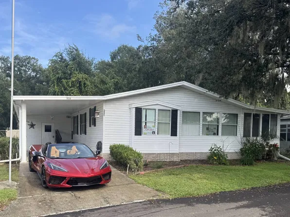 684 N Edgewater Dr, Plant City, FL 33565