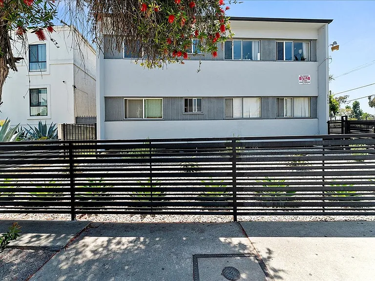 6060 Cadillac Ave #3 — Photo 12