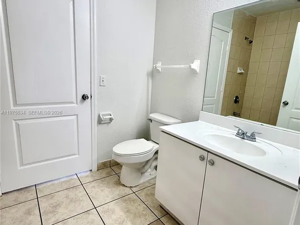 8851 NW 112th Ave Unit 219, Doral, FL 33178