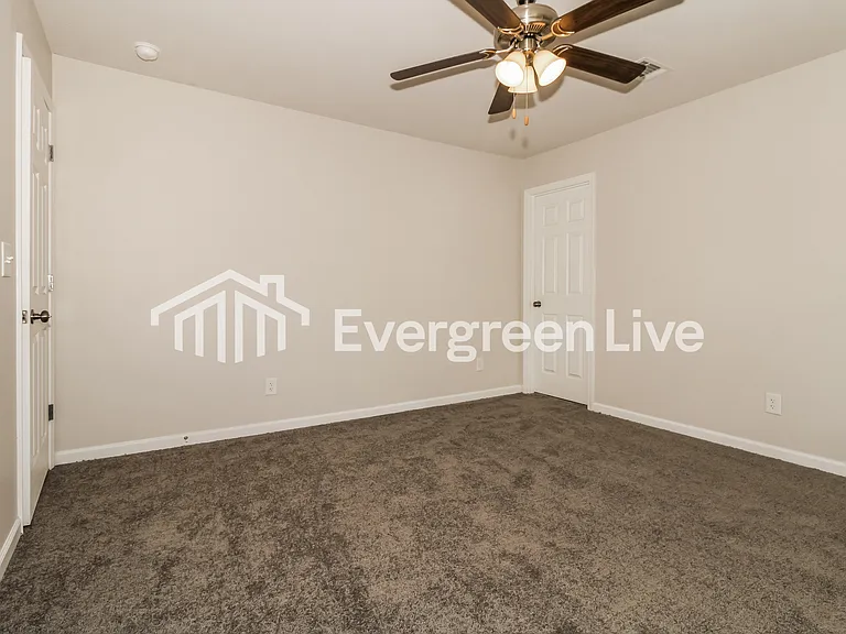 4622 Smithfield Ln — Photo 6