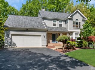 9 Oakland Rd, Old Bridge, NJ 08857