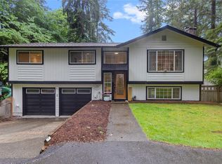 16463 239th Ave SE, Issaquah, WA 98027