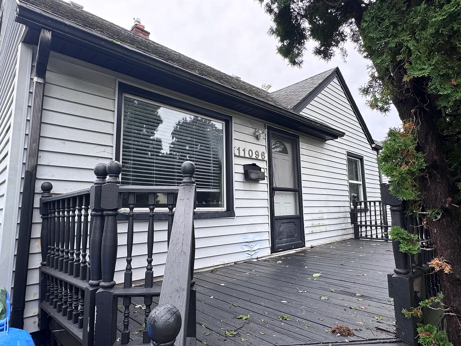 4 bed, 1100 sqft, $1,450 — Photo 2