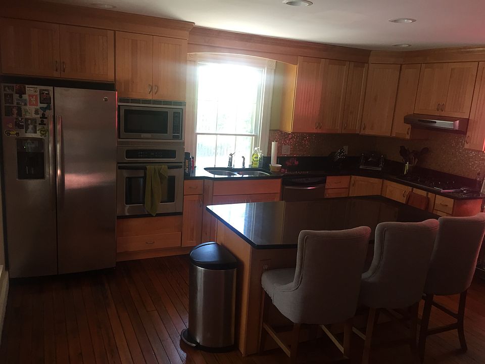 1st image of 616 N 27th St