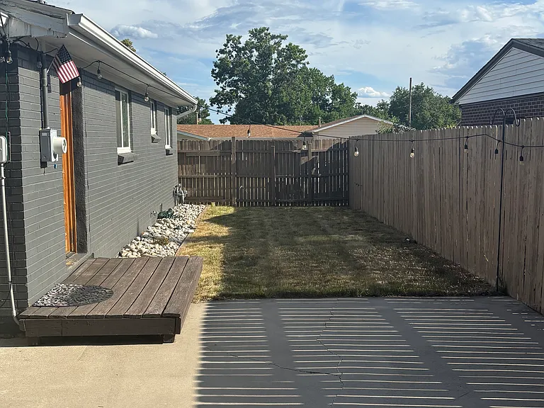5301 Jellison St — Photo 3