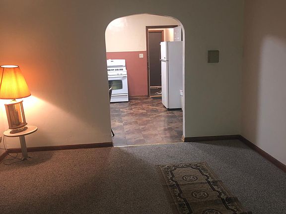 4th image of 3830 Evergreen St #1F