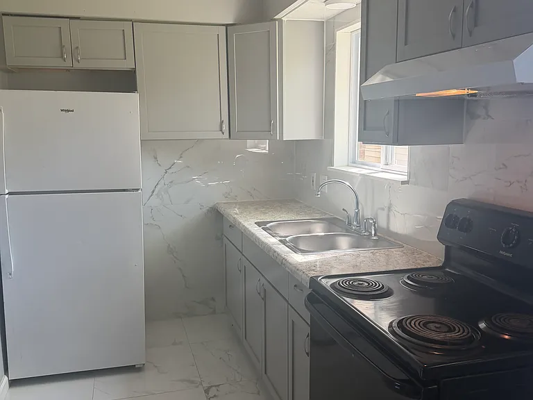 90 Sciota Ave #2 — Photo 4