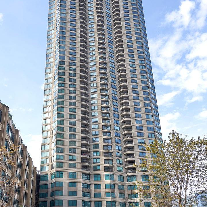 1st image of 400 N Lasalle St Unit 3906