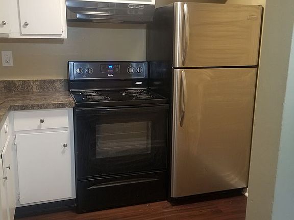 3rd image of 3400 Lesway Ct #6