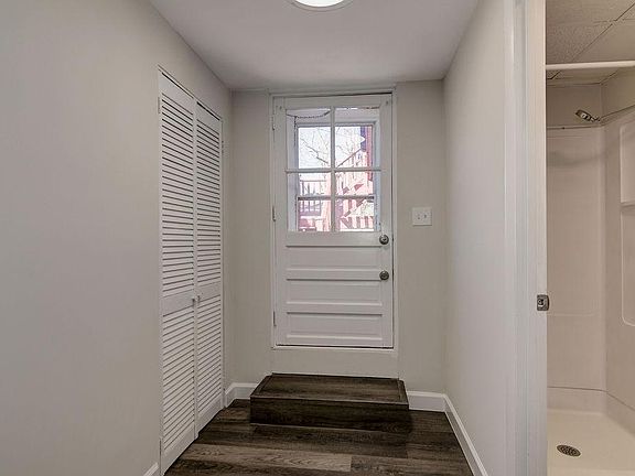 Entry to Lower Level Unit