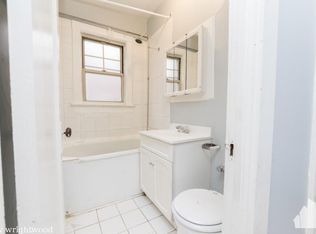 3263 W Wrightwood Ave #1722, Chicago, IL 60647
