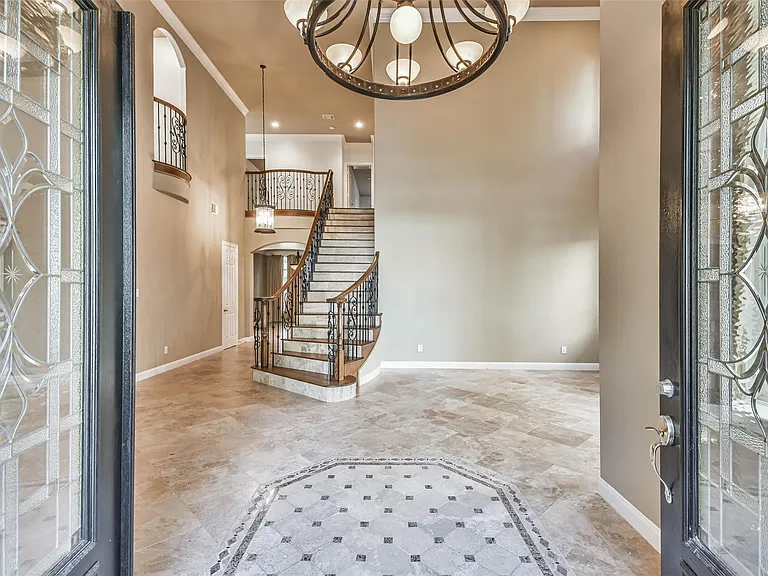 11511 Gallant Ridge Ln — Photo 3