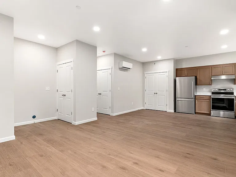 15902 52nd St E #A — Photo 8