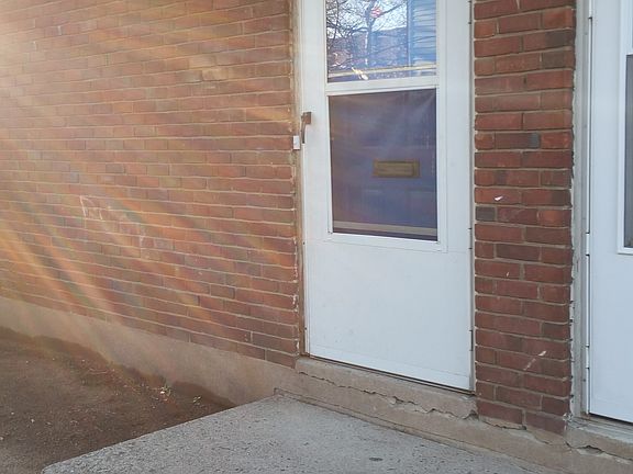 2nd image of 27C Liberty St