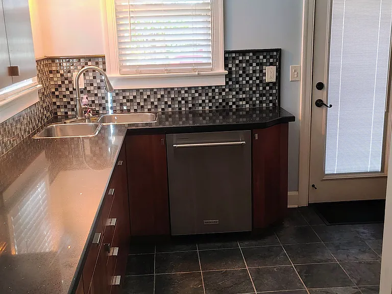 707 W Park Ave — Photo 9