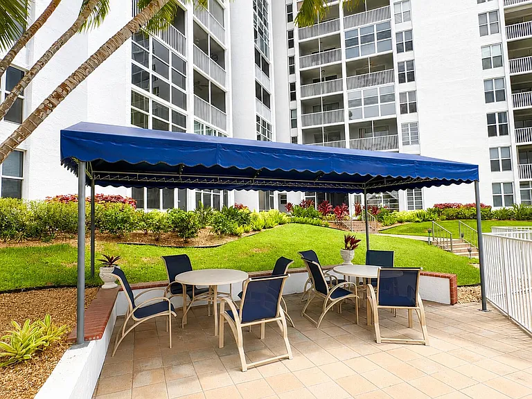1391 S Ocean Blvd #807 — Photo 25