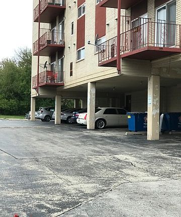 3rd image of 1037 Des Plaines Ave APT 308