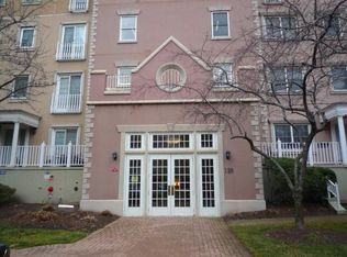 110 Shearwater Ct E APT 53, Jersey City, NJ 07305