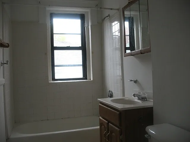 366 Centre St #7-A — Photo 17