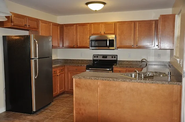 Barbaro - Pre-Leasing Now for the Fall Semester 2026 — Photo 3