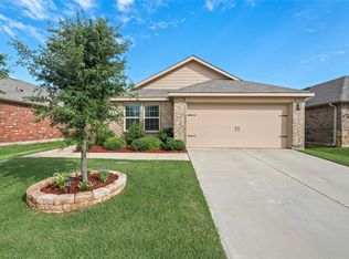 2300 Torch Lake Dr, Forney, TX 75126