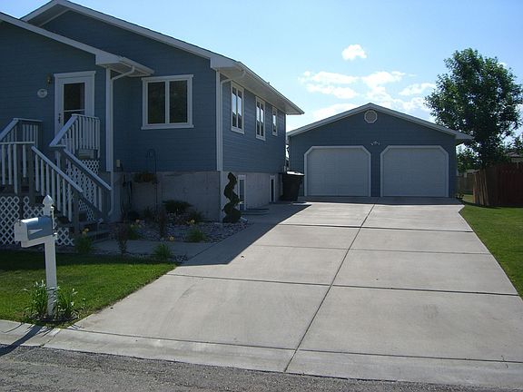 Spacious 2 car garage is perfect for MT's winters!