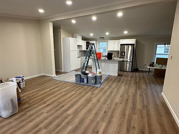 4th image of 4613 S Edwards Cir