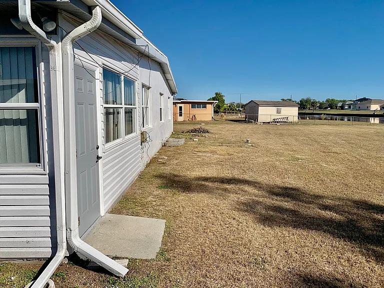 6326 Safford Ter — Photo 34