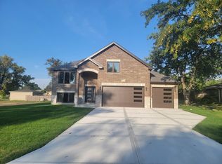 10230 S 83rd Ct, Palos Hills, IL