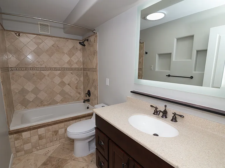 Garfield Park Apartments — Photo 68