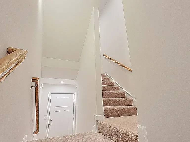 9233 Magellan Pkwy #B — Photo 3