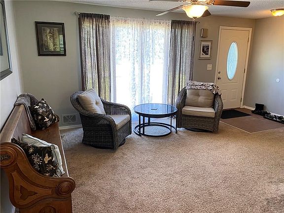 5th image of 166 Hidden Creek Ln