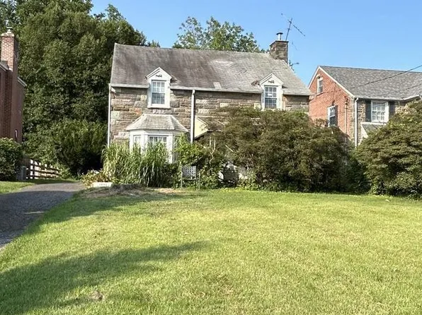 2842 Haverford Rd, Ardmore, PA 19003