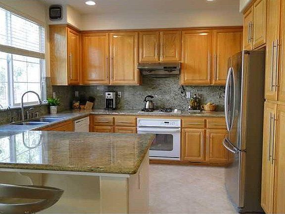 2nd image of 127 Jasmine Ct