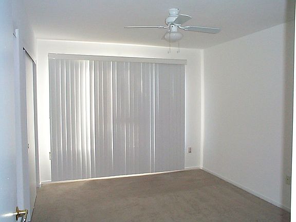 Both Br's large, ceiling fans and lots of closet space